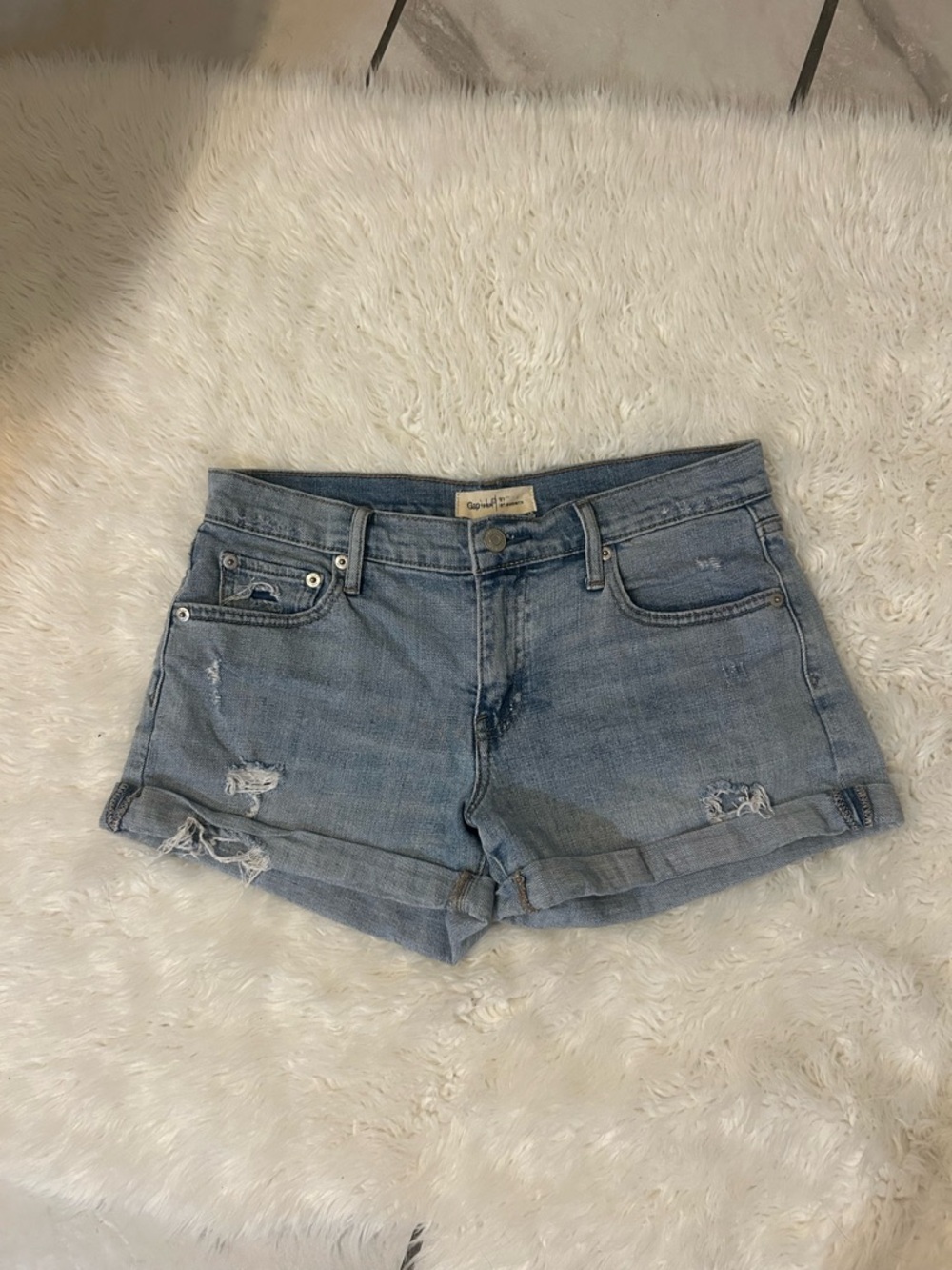 GAP 1969 Sz 27 Vintage Cutoff Light Indigo Denim Jean Shorts 3 “